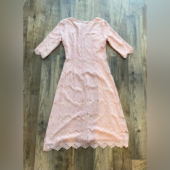 Dainty Jewells Blush Lace Dress - Picture 2 of 2